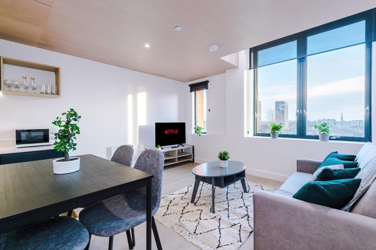 Sky Gardens - Modern Duplex