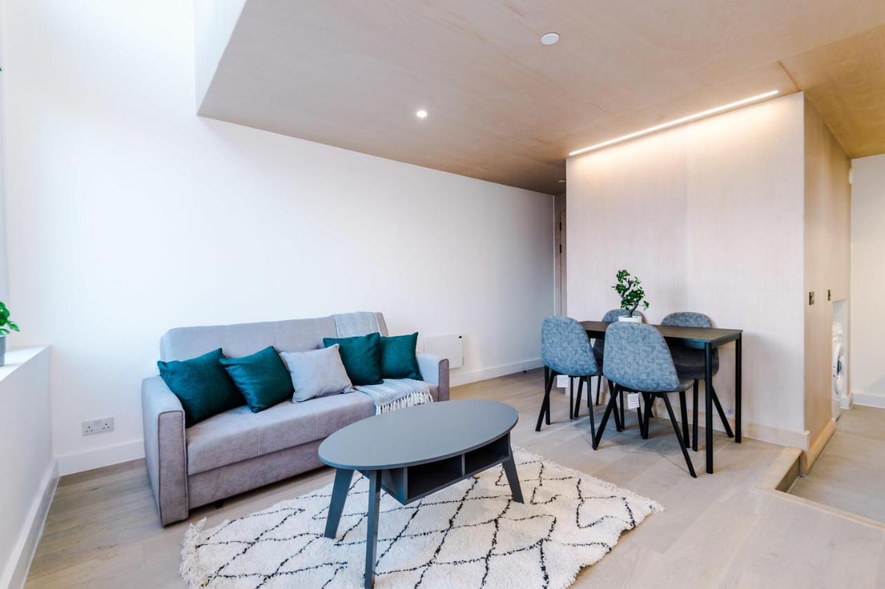 Sky Gardens - Modern Duplex *
